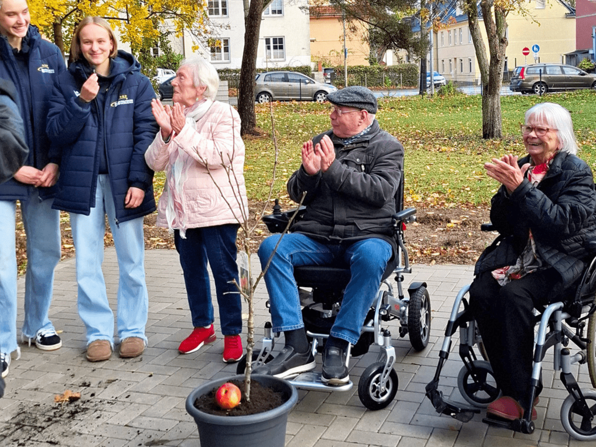 Du betrachtest gerade Apfelbaum-Challenge mit dem SSC Palmberg Schwerin